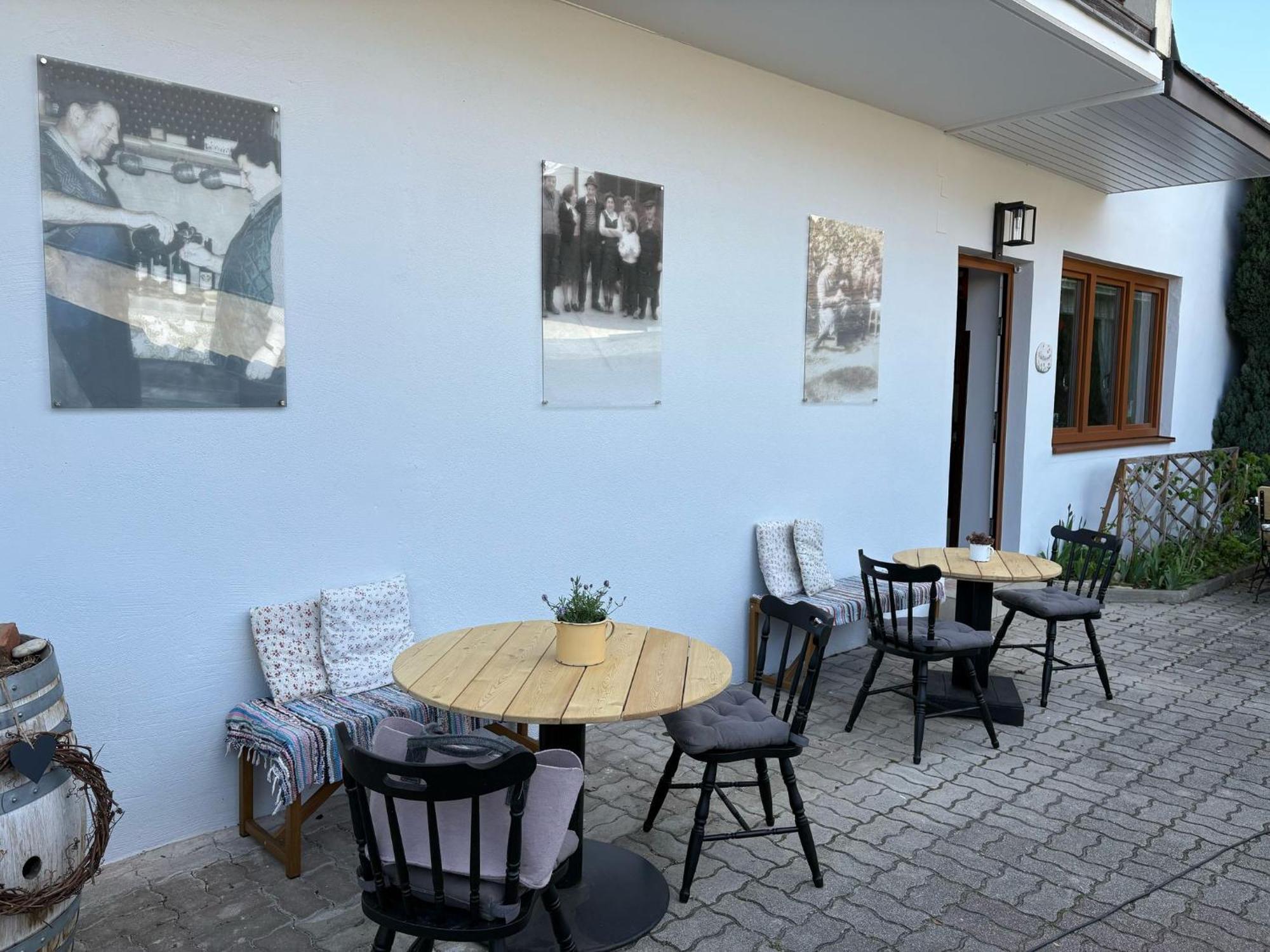 Gaestehaus Elfriede Mörbisch am See Extérieur photo